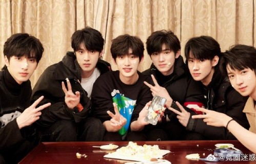 时代少年团资源被转移给师弟团TOP是否属实？