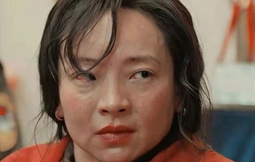 冲王传君看《悬案》，却被女配角吓出汗！这影后把脱掉的衣服穿回来