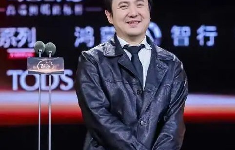 400亿票房无影帝，沈腾凭微博King自嘲破局