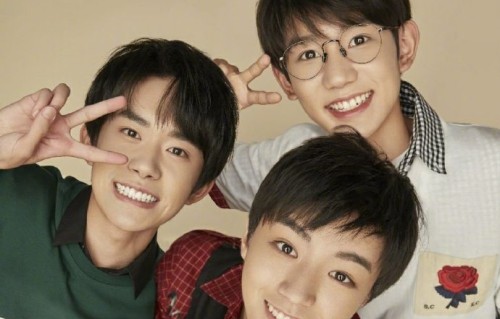 TFBOYS十三周年博文中的“十二划过一个圆”有什么含义？