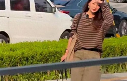 46岁殷桃现状曝光，定居北京，单身淡然，离婚十几年无孩