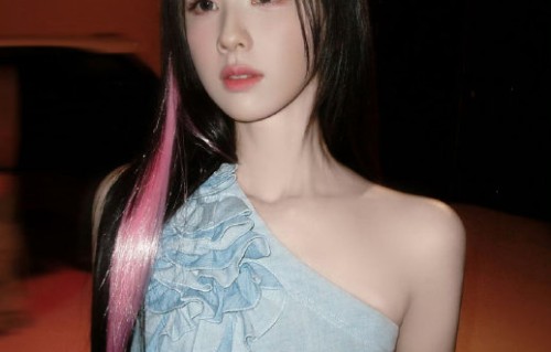 陈都灵粉发造型引发热议，她本人如何回应？