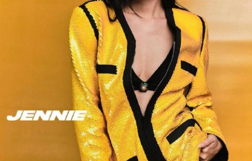 Jennie韩版和港版Cosmo封面何时发布？