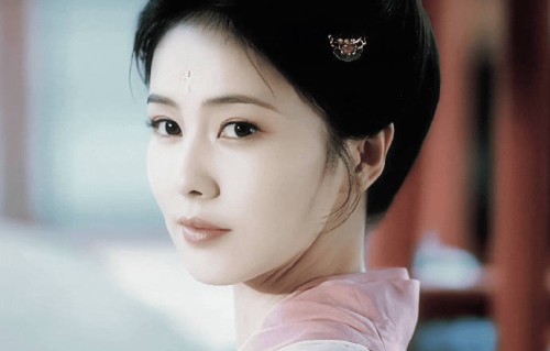 白鹿待播剧莫离中饰演什么角色？