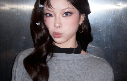 万妮达赛后如何回应自己的总决赛表现和音乐初心？