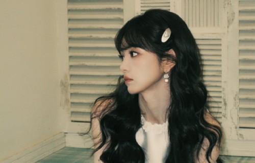 田曦薇‘玫瑰公主’背后：甜美与坚韧并存