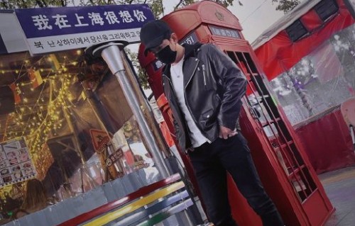 时代少年团演唱会提词器剧本是谁安排的？