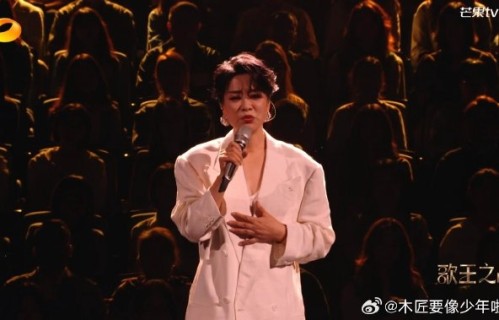 《歌手2026》开场歌曲《我歌唱的理由有很多》为何打动观众？