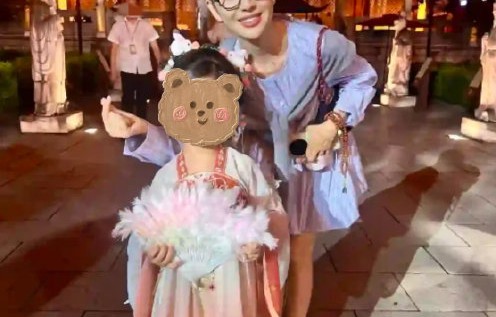 佟丽娅带儿子朵朵进组拍戏如何兼顾工作？
