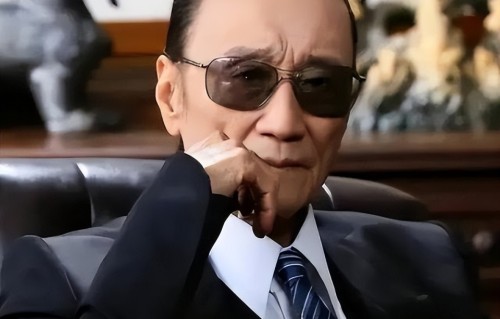 狄波拉的现任丈夫：心胸大度、与谢贤聊得来，助妻子处理前夫后事