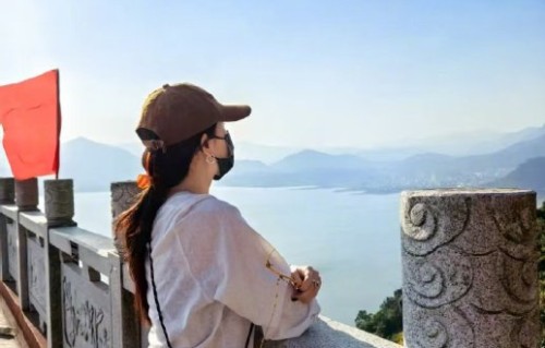 杨幂最近分享了哪些旅行目的地？