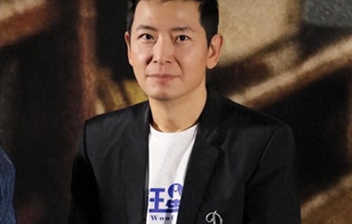 戴军：我深爱她十六载，然而她却转身嫁给了一个曾经离过婚的男人