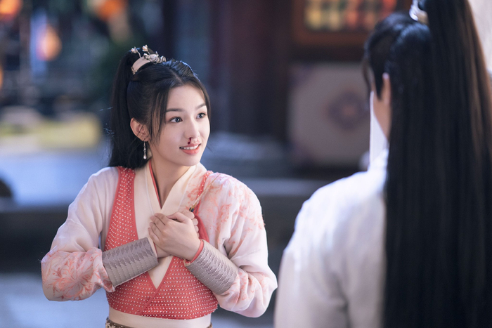 周也在《护心》中饰演玄门修仙少女雁回。剧方供图