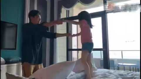 打开网易新闻 查看精彩图片