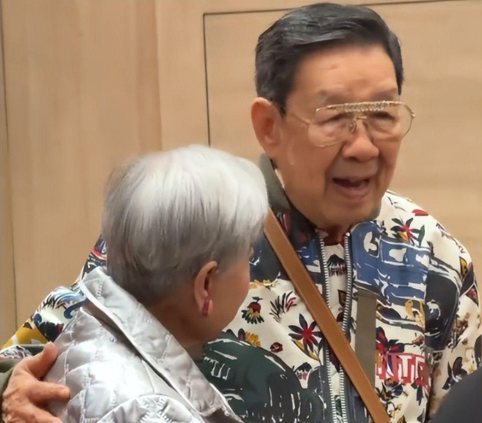  打开网易新闻 查看精彩图片 