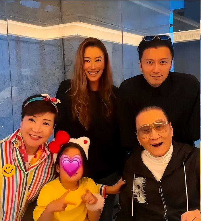 打开网易新闻 查看精彩图片