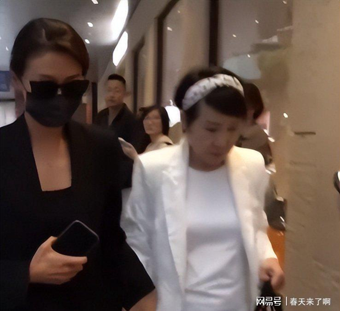  打开网易新闻 查看精彩图片 